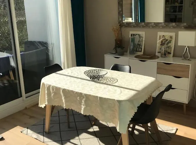 T 2 Terrasse Sud Manoir De Malville